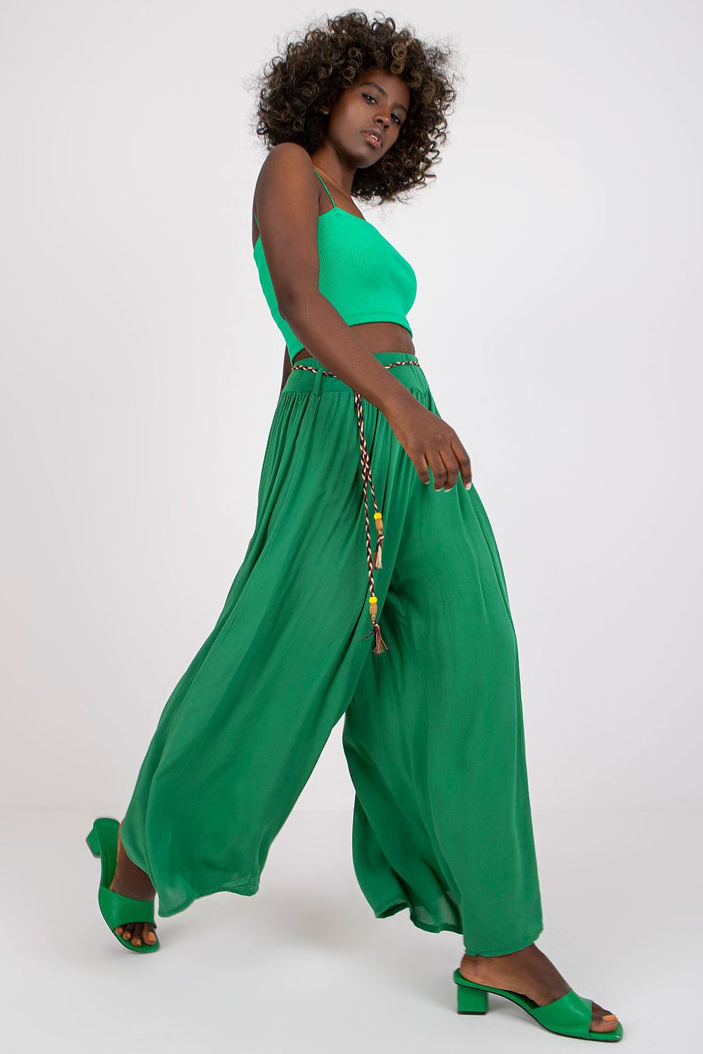 Pantalones de pierna ancha OCH BELLA