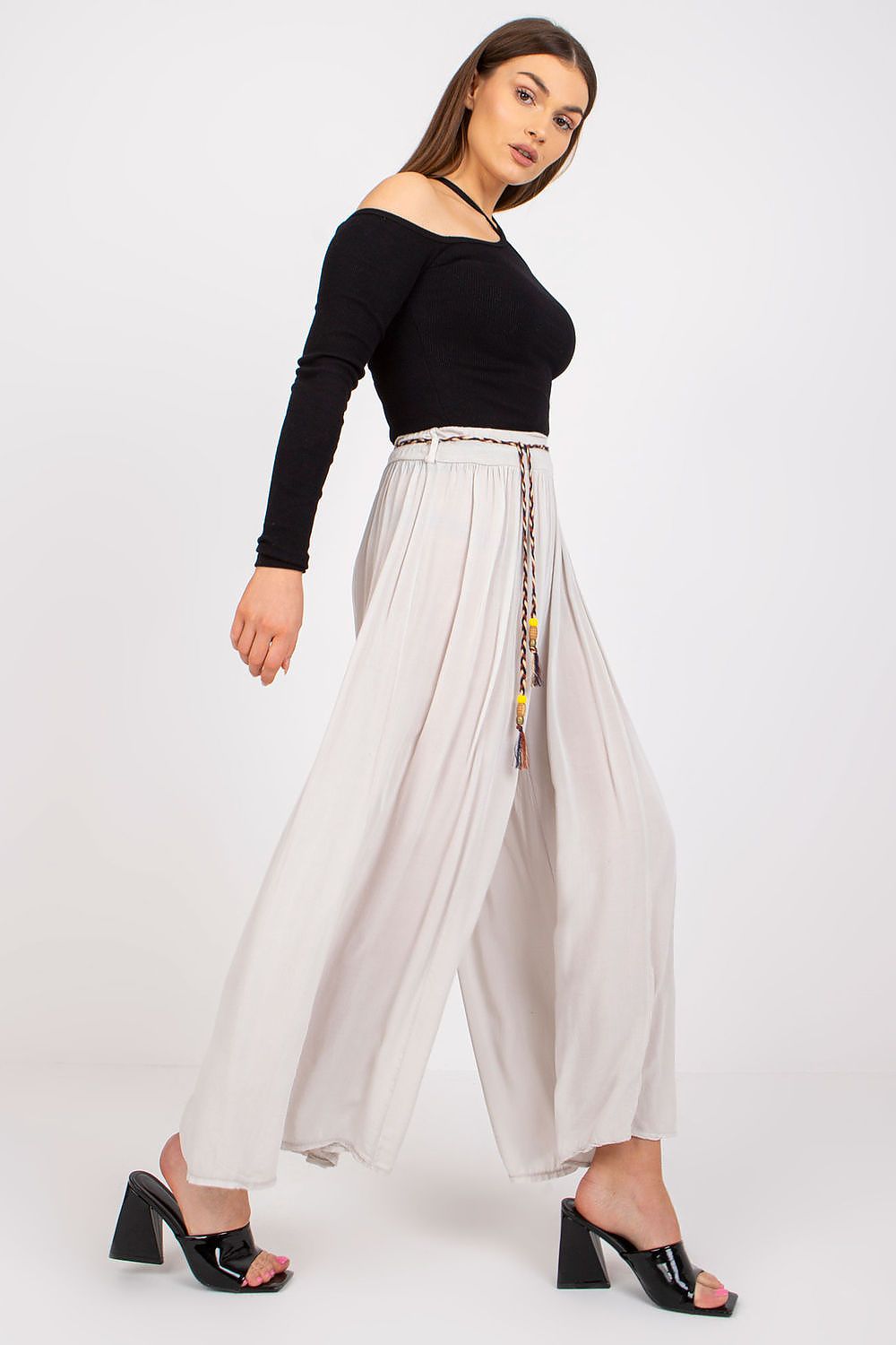 Pantalones de pierna ancha OCH BELLA