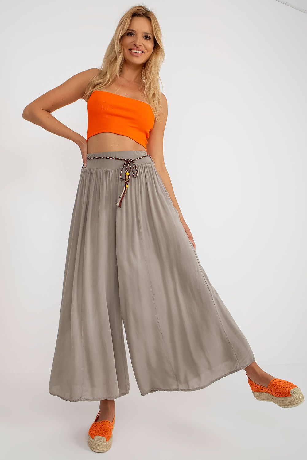Pantalones de pierna ancha OCH BELLA