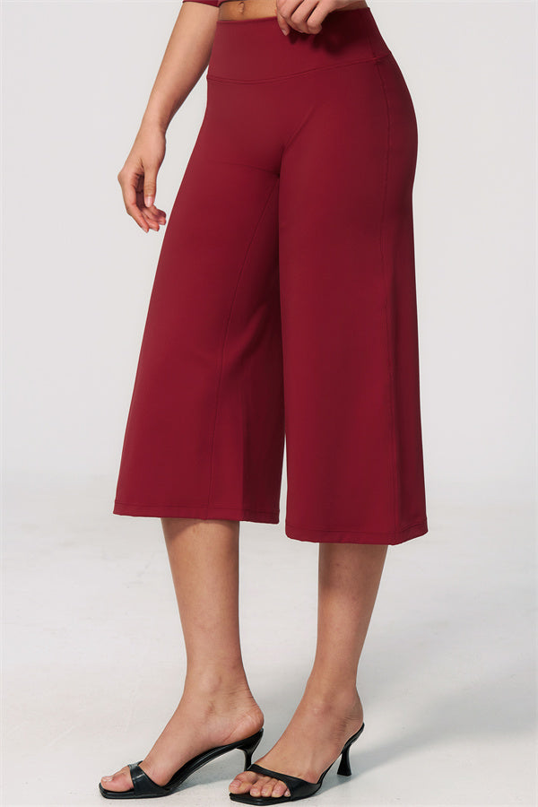 Natalia 2-piece set with half-sleeve top and wide-leg shorts