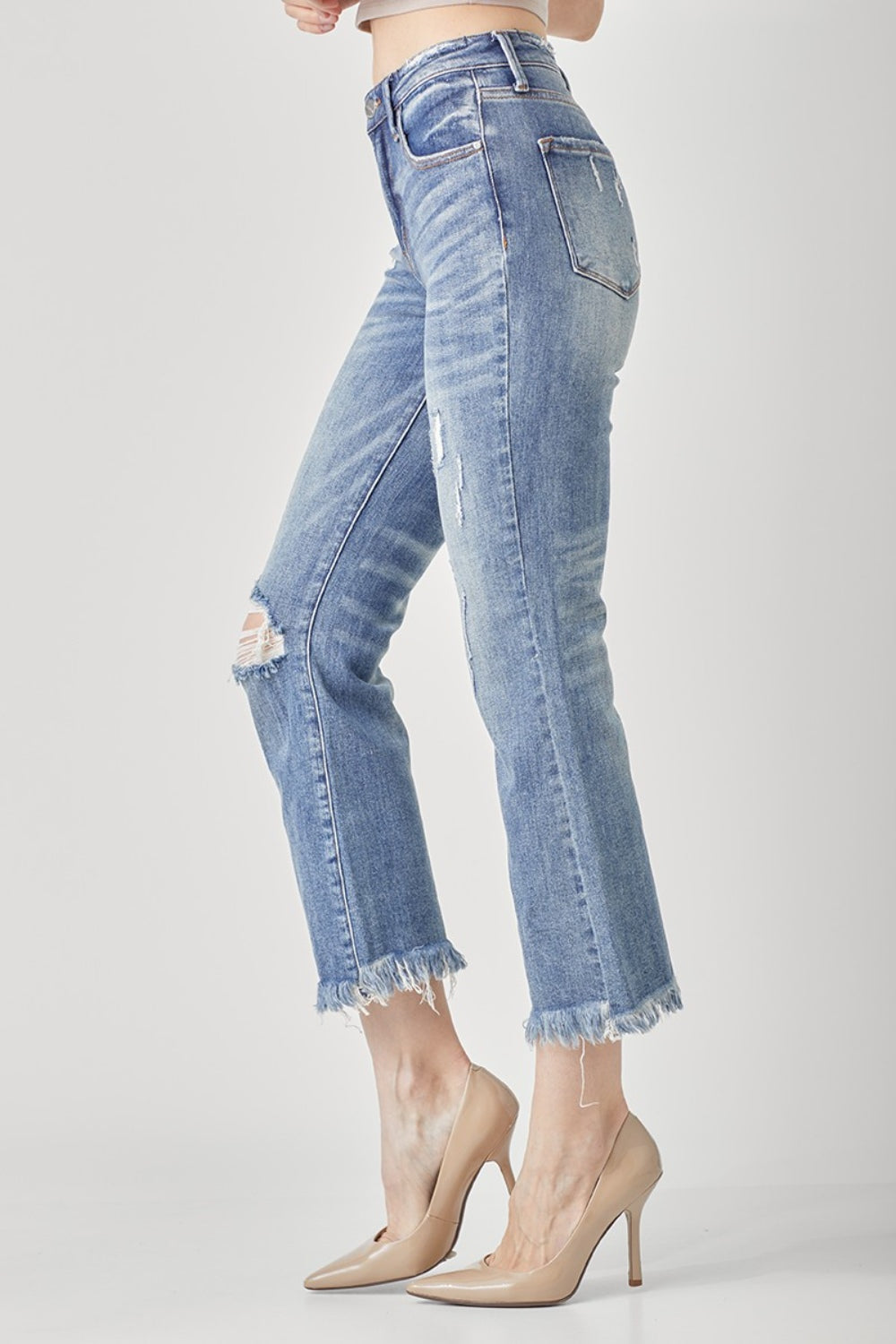 Jeans bootcut cropped de cintura alta con efecto desgastado RISEN