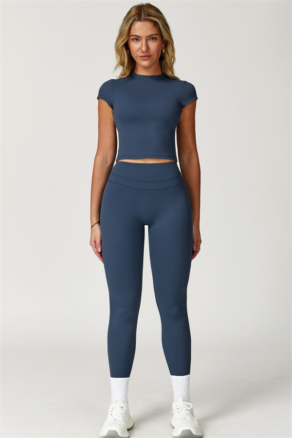 Enigma 2-piece set: t-shirt and leggings
