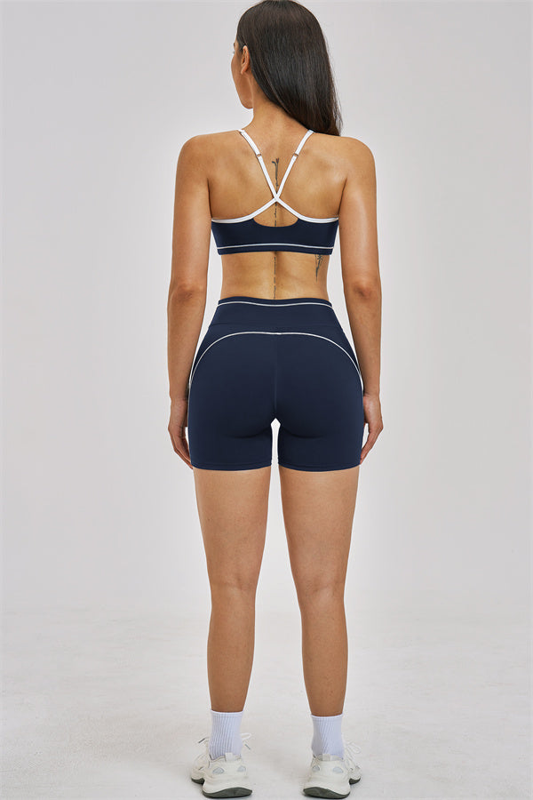 Conjunto Unbound de 2 piezas: sujetador deportivo y shorts