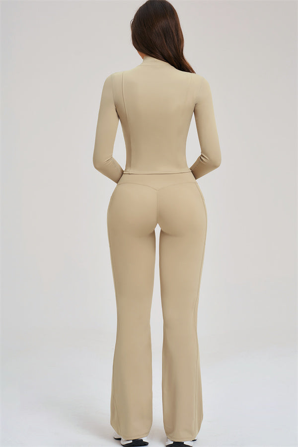 Ensemble 3 pièces Sizzle : veste zippée, brassière de sport et leggings évasés