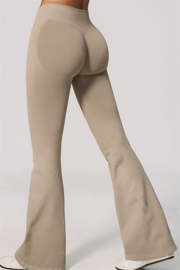 Conjunto de 2 piezas Velvetine: top de tirantes y leggings acampanados