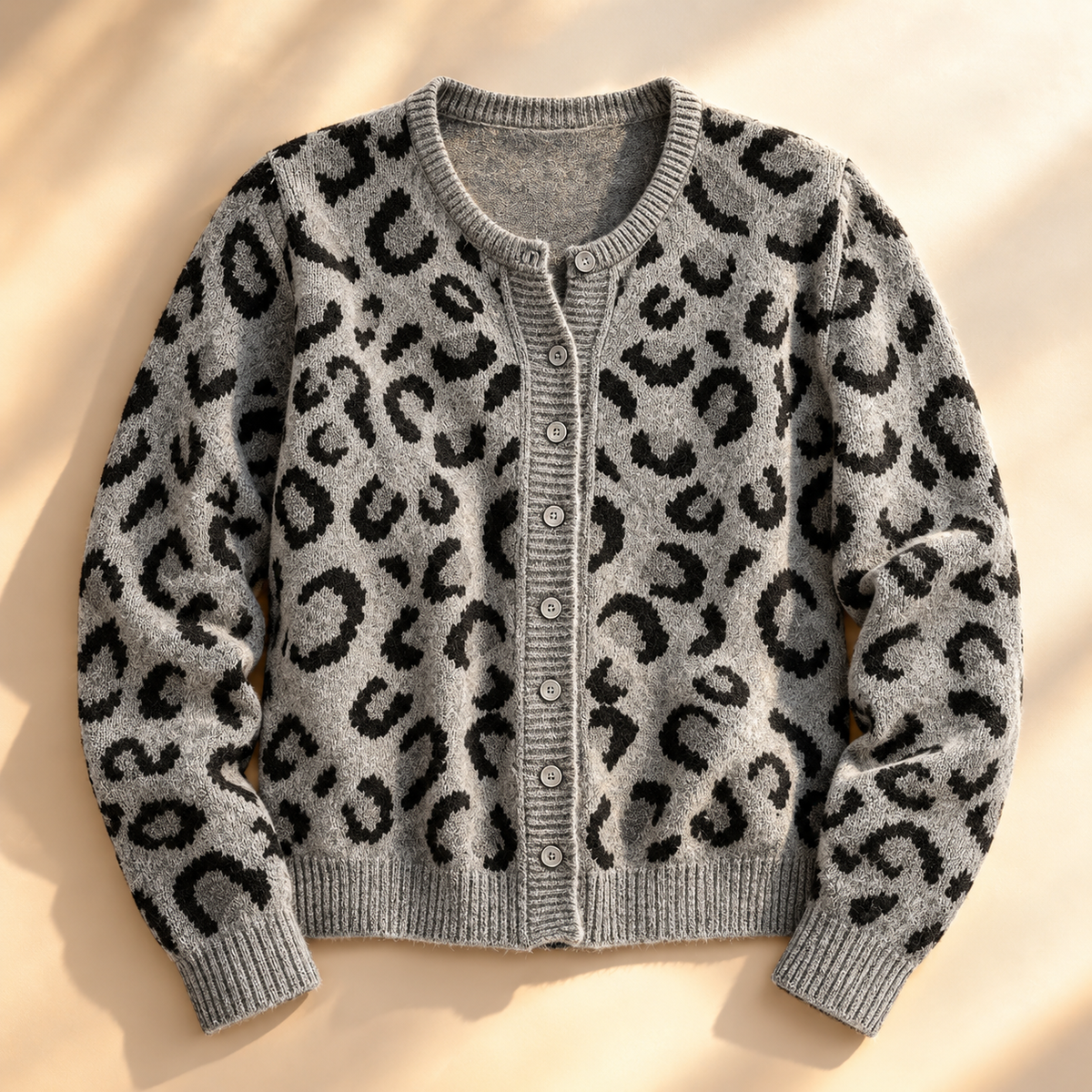 Cárdigan de punto con estampado de leopardo de sabana