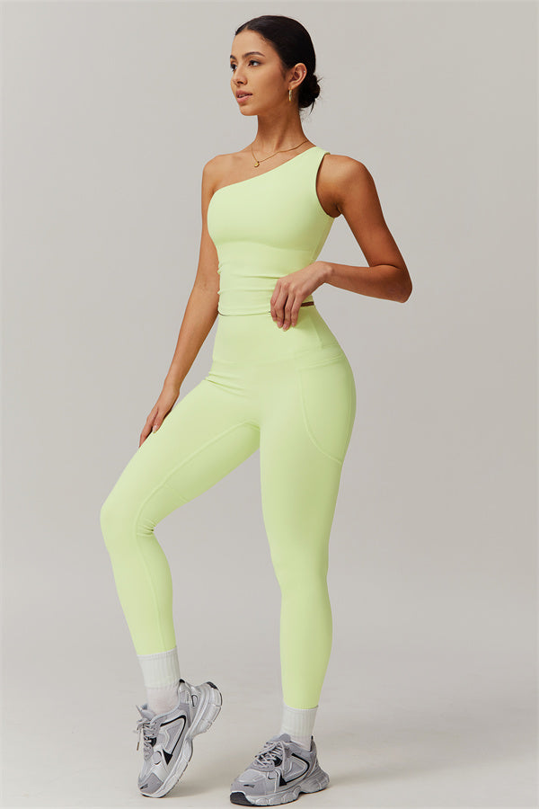 Blissful 2-piece set: crop top and leggings