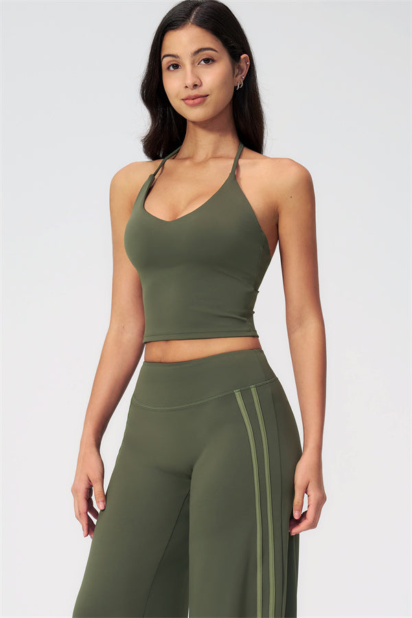 Conjunto de 2 piezas Evoke: top corto y pantalones de pierna recta