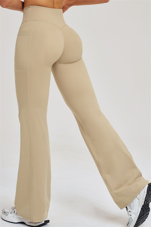 Ensemble 3 pièces Sizzle : veste zippée, brassière de sport et leggings évasés