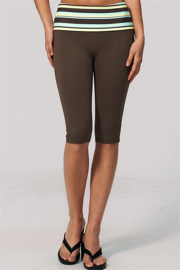 Conjunto de 2 piezas Enliven: sujetador deportivo y leggings capri