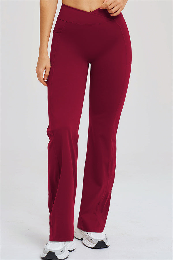 Ensemble 3 pièces Sizzle : veste zippée, brassière de sport et leggings évasés