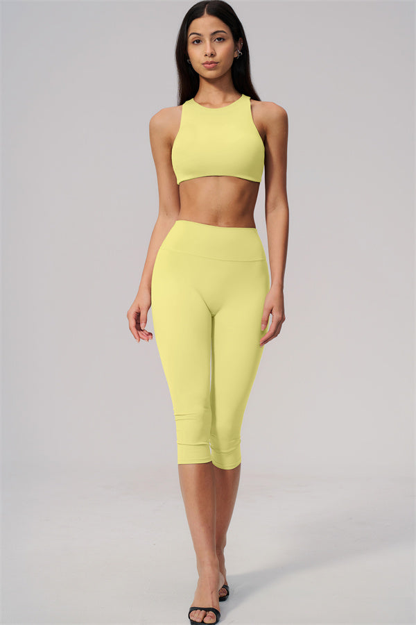 Ensemble 2 pièces Twirl : brassière de sport dos nu et legging corsaire