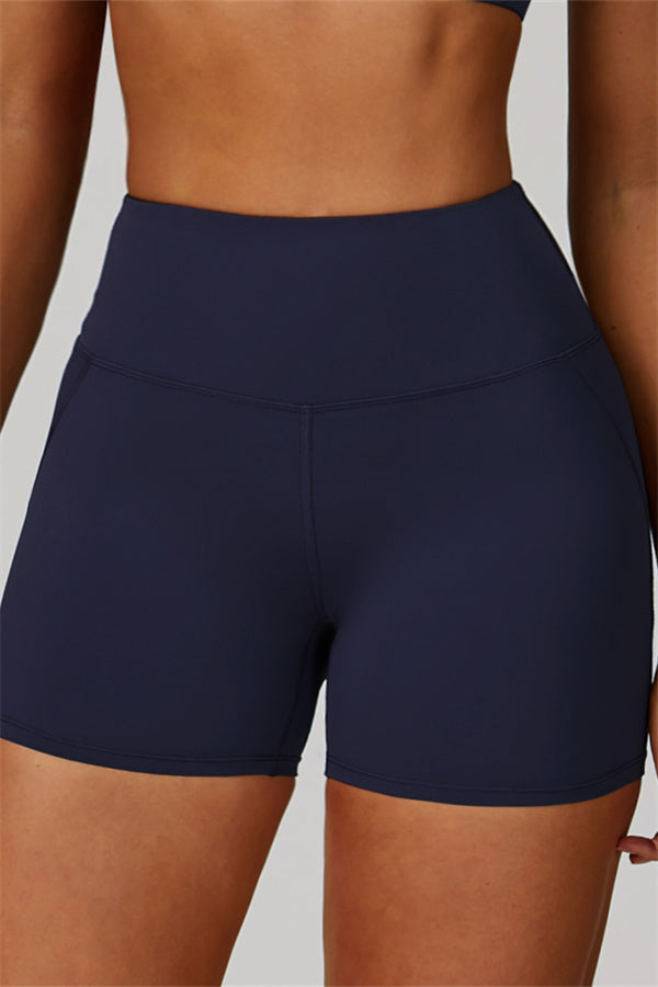 Gedurfde 2-delige sportset: bh met racerback en shorts