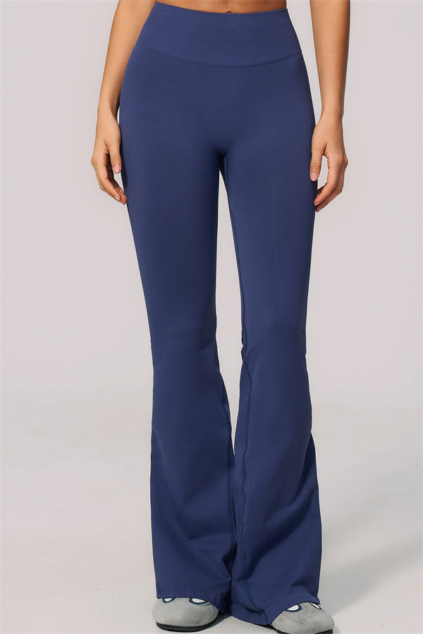 Conjunto de 2 piezas Velvetine: top de tirantes y leggings acampanados