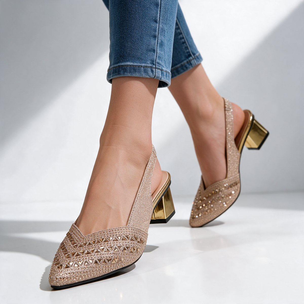 Noelle, zapatos destalonados con brillo