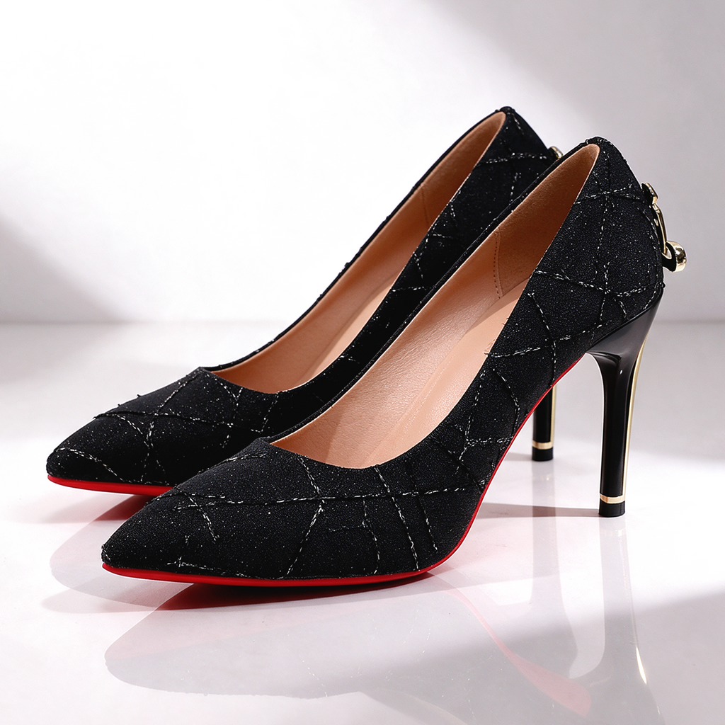 Tacones puntiagudos Sabre