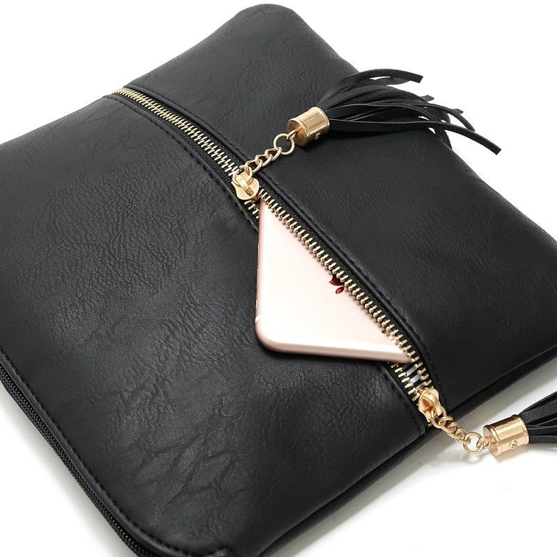 Bolso Tove con borlas