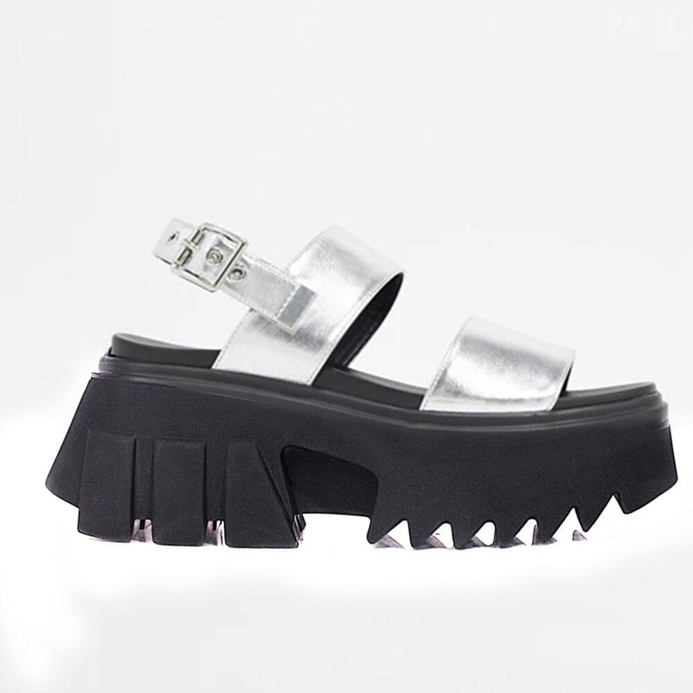 Sandalias romanas