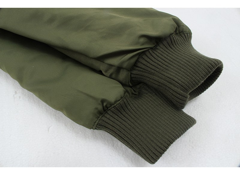 Chaqueta bomber moderna