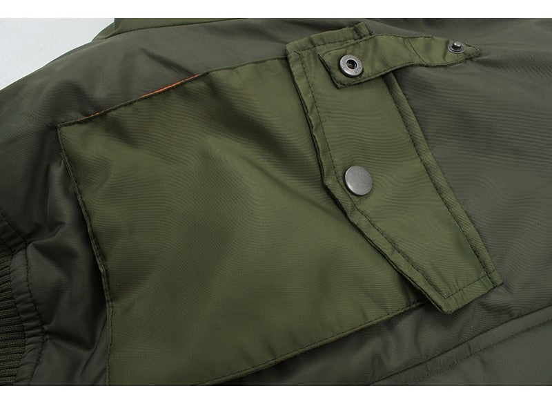 Chaqueta bomber moderna