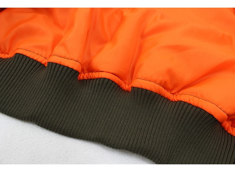 Chaqueta bomber moderna