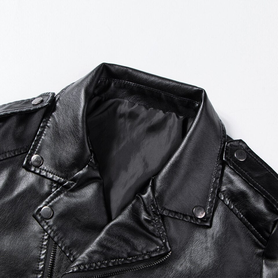 Chaqueta de cuero estilo motociclista