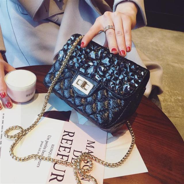Bolso Emala con pedrería