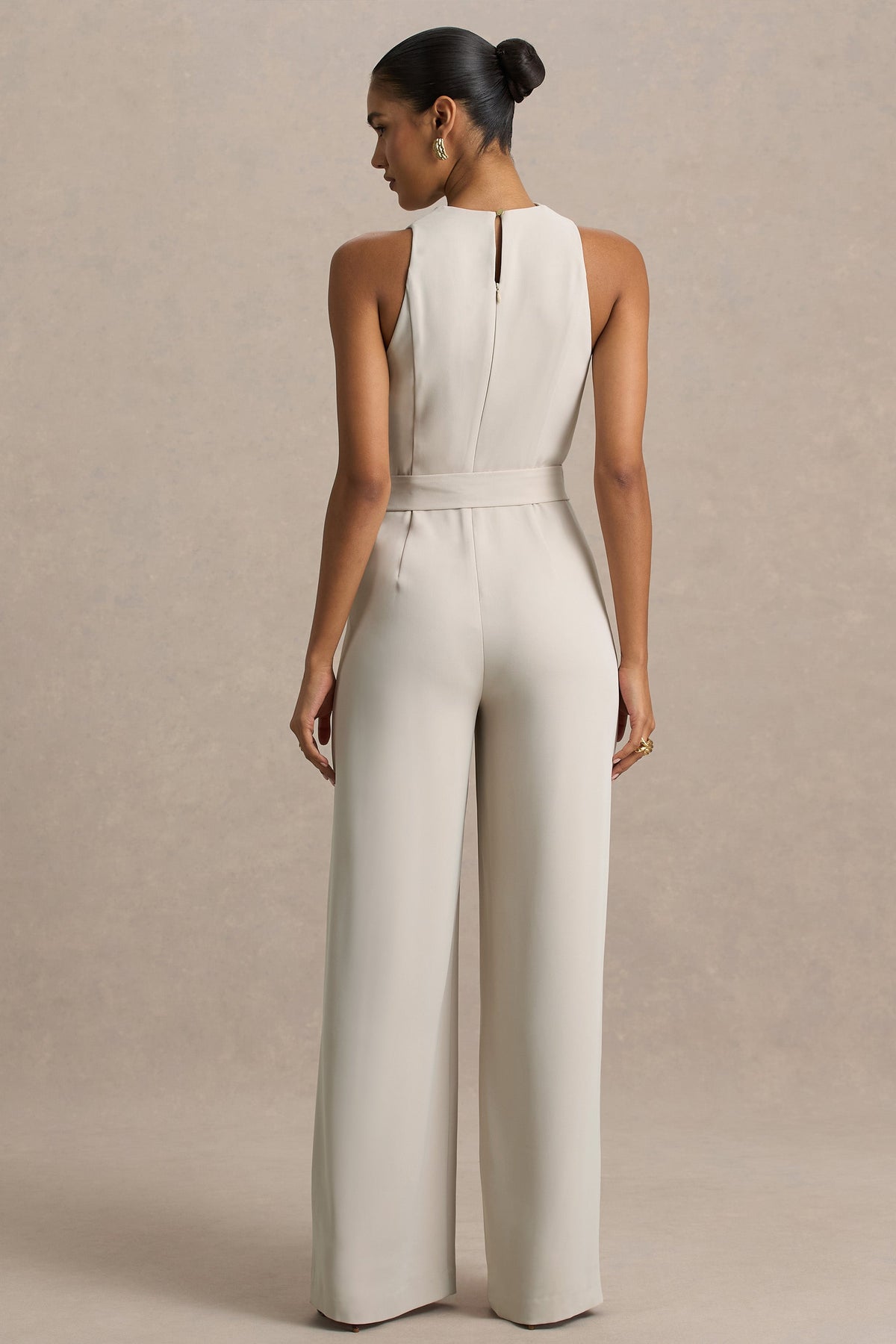 Corina | Mono nude con cuello halter y detalle de lazo